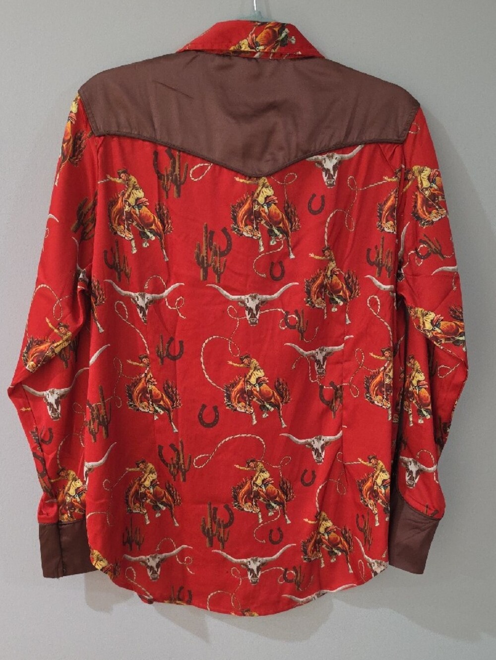 Women's Red Western-Print Button Down Shirt - Picture 6 of 6